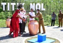 Gubernur Jabar Ridwan Kamil Serahkan Air dan Tanah 27 Kabupaten/Kota Dukung IKN Nusantara