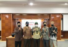 “Pesantren dan Tantangan Revolusi Industri 5.0” FIS Ajak Santri Penuhi Tantangan Zaman