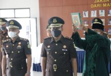 Kejari Indramayu Serahkan Tugas ke Helmi Sebagai Kasi Pidsus Baru