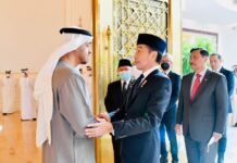 Singgah di Abu Dhabi, Presiden Jokowi Sampaikan Dukacita atas Wafatnya Sheikh Khalifa
