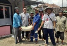 Nina Agustina Bantu Pembangunan Musholla di Desa SudimampirNina Agustina