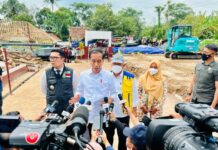 Presiden Jokwi Tinjau SDN Sukamaju 1 Instruksikan Pembangunan Selesai Dalam Tiga Bulan