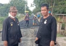 Jalan Poros Sambimaya Di Aspal