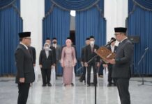 Gubernur Jabar Ridwan Kamil Lantik Samono Kepala BPKP Jabar Tahun 2023