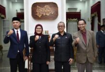 BUPATI INDRAMAYU NINA AGUSTINA LANTIK YUDI RINALDO SEBAGAI KOMISARIS UTAMA PD BUMI WIRALODRA INDRAMAYU