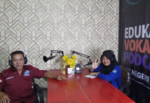 Jadi Narsum di SMKN 1 Banjit PJS Waykanan Ajak Siswa Tangkal Berita Hoax