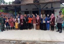 CAMAT WIDASARI LAKUKAN MONITORING KEGIATAN POSYANDU