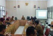 Camat Indramayu Rapat Kinerja Dengan Tim Monev Pembangunan