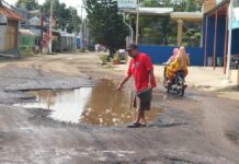 BERITA FOTO:Indramayu Dilanda Kerusakan Jalan Haurgeulis Gantar Makin Parah