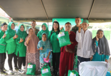 HUT Persit KCK Cabang 0616 Indramayu XXVII Ke 77 Berbagi Dengan Warga Miskin