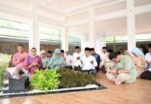 Bupati Nina Agustina Ziarah Ke Makam Yance Mantan Bupati Indramayu