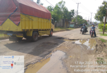 STATUS JALAN KABUPATEN Kini Rusak Jalan Raya Gabus Wetan Indramayu