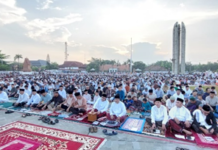 SHOLAT IED IDUL FITRI -1 SYAWAL 1444 H :Ketua DPD PDIP Provinsi Jabar Ono Surono Bersama Forkompinda Di Alun-Alun Indramayu