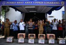 Bupati Indramayu Nina Agustina Tinjau Posko Mudik Idul Fitri 1444 H Di Jembatan Timbang Losarang