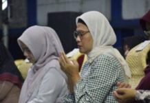 HABIB SYECH BIN ABDUL QODIR ASSEGAF DENGAN KPL MINA SUMITRA HADIR NADRAN NELAYAN KARANGSONG INDRAMAYU