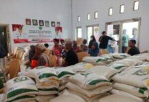 Sejumlah 1116 KPM Desa Jatibarang Terima Bantuan Pangan