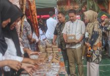 SMA Negeri 1 Sindang Gelar Karya Wira Usaha