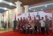 Kirab Kebangsaan Pembukaan Bazar UMKM Dan Khitanan Masal Di Pendopo Indramayu