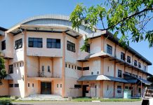 Bupati Indramayu Dan Kasat Pol PP Didesak Pintu Gerbang Gor Singalodra Tutup