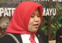 Ketua DPRD Indramayu Lantik Lina Hilmia SH Jadi Dewan PAW Tahun 2019-2024 Dari Fraksi PDIP