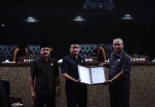 Hasil Penjelasan DPRD Tentang Raperda Diserahkan Pada PJ Setda Indramayu