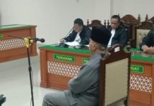 Pimpinan Ponpes Al-Zaytun Panji Gumilang Jalani Sidang Perdana Di Pengadilan Negeri Indramayu