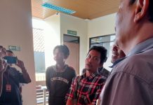 Isak Tangis Puluhan Pekerja Bangunan Belum Di bayar Pembangunan Gedung LBC Krangkeng