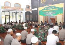 Suasana Kekompakan Istighosah TNI-POLRI Di Masjid Baitul Hidayah Polres Indramayu