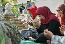 Bupati Indramayu Ziarah Di Makam Selawe Dermayu