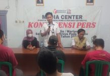 Panwascam Kroya Gelar Pengawasan Logistik Pemilu 2024