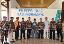 Warga Butuh Rencana Perbaikan Jembatan Kayu Paoman Menuju Penganjang