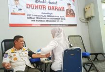 Anggota Sat Pol PP Dan Damkar Indramayu Donor Darah