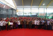 455 Orang Petugas Kebersihan Terima THR Dari Bupati Indramayu