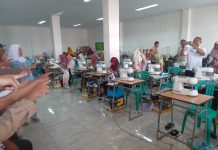 Raih SDM Peri Unggulan Bupati Indramayu Dengan Kemensos RI Adakan Kegiatan Pelatihan Menjahit Di BLK Disnaker Indramayu