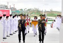 Kirab Duplikat Bendera Merah Putih Dan Teks Proklamasi Tiba Di Istana Negara IKN