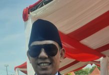 Dirut Perumdam Tirta Dhama Ayu Indramayu Memberi Ucapan Selamat Ulang Tahun Kepada Bupati Indramayu Nina Agustina