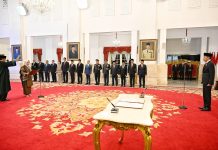 Presiden Jokowi Lantik Anggota Dewab Komisaris Lembaga Penjamin Simpanan