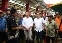 Pj Gubernur Jawa Barat Tinjau Langsung Dampak Rob Di Eretan Wetan Masyarakat Desak Percepatan Penanggulangan