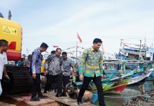 Bupati Indramayu Lucky Hakim Tinjau Pengerukan Pelabuhan Dadap Dorong Potensi Perikanan