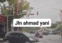 Warga Hentikan Aktivitas Delapan Kelurahan Kota Indramayu Jawa Barat Terimbas Genangan Air Hujan Deras