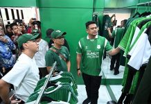 Gubernur Sumut Bobby Nasution Kunjungi Toko Merchandise PSMS Harapkan Peningkatan Pemasukan Klub