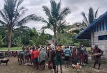 ACARA BUDAYA ADAT MERAUKE PAPUA SELATAN : Mengenang Empat Puluh Hari Keluarga Di Panggil Tuhan Unik Dan Meriah