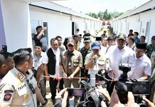 Mendagri Tito Karnavian Didampingi Gubsu Resmikan Huntara Dan Penyerahan Bantuan Dana Tunggu Hunian Di Tapsel