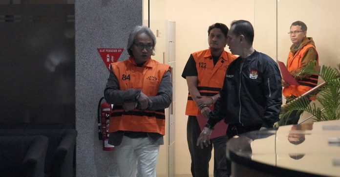 KPK-Tangkap-Tangan-Tersangka-dalam-Pengajuan-Restitusi-Pajak-di-KPP-Madya-Banjarmasin-image_large