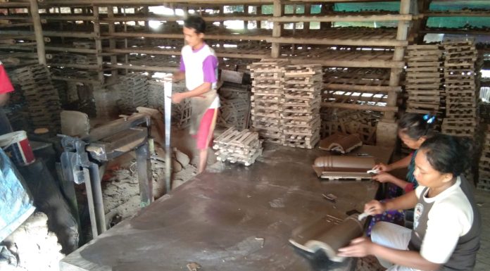 Bupati Majalengka Eman Suherman Dukung Arahan Prabowo Gunakan Atap Genting Hidupkan Ekonomi Rakyat