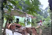 Bupati Majalengka Eman Suherman Tinjau Tanah Bergerak Di Malausma 35 KK Mengungsi