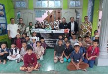 Ketua AMKI Pusat Tundra Meliala Berbagi Makanan Untuk Anak Yatim Di Yayasan Al-Khafi