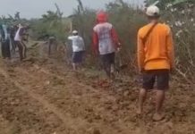 Kepala Desa Sekar Mulya Indramayu Dengan Perangkat Desa Adakan Kegiatan Bersih Lingkungan