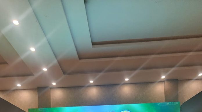 H.Iing Misbahudin lulus Wisuda Sarjana Hukum Ekonomi Syariah Dari Sekolah Tinggi Ilmu Syariah (STIS) Darul ‘Ulum Lampung Timur