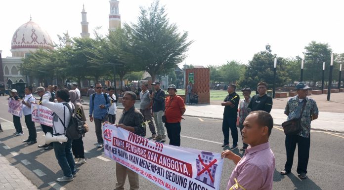 Pengurus Koperasi Merah Putih Majalengka Pertanyakan Dasar Hukum Penempatan Manajer…?